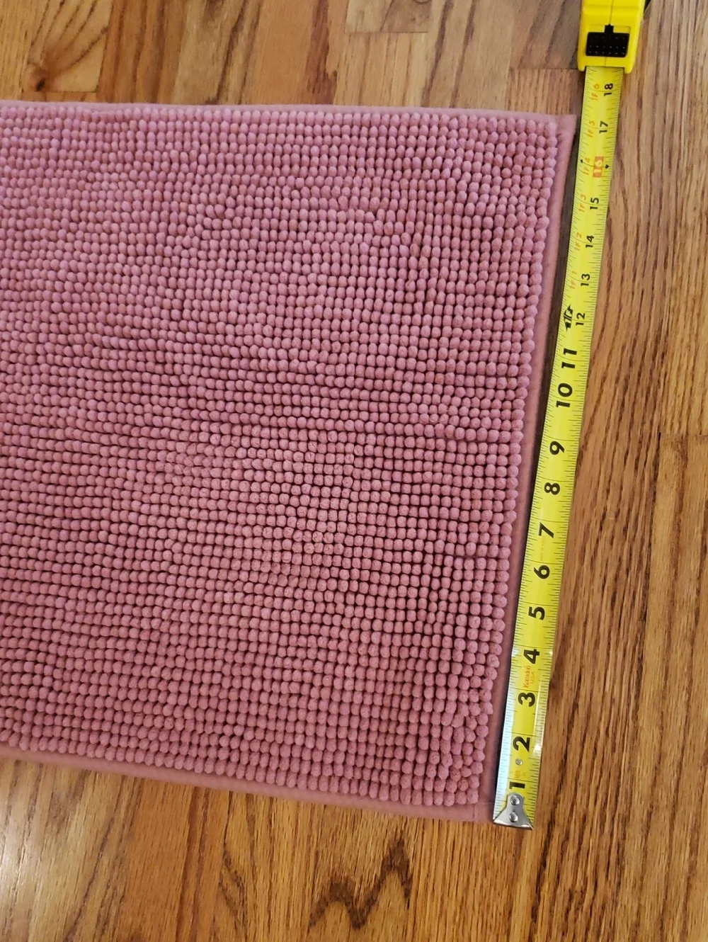 Glazed Pottery Soap Dish With Room Essentials Pink Textured Bath Mat (Set Of 2)
